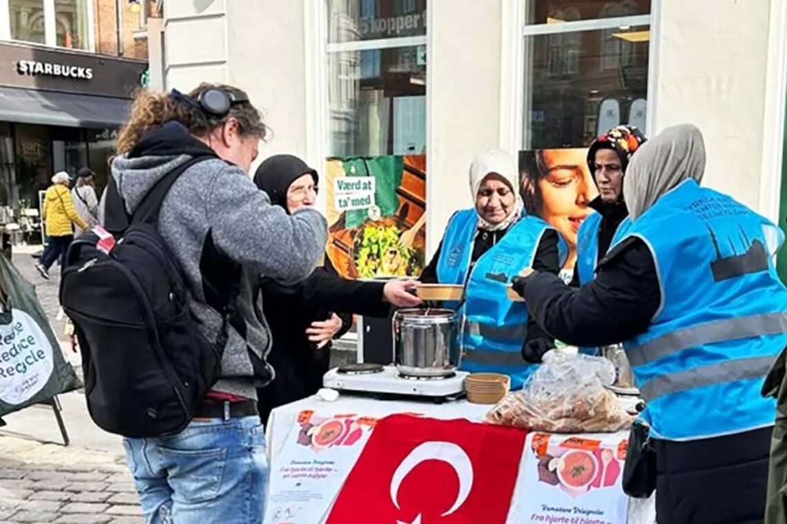 Danimarka’da Ramazan dayanışması: Çorba ikram edildi